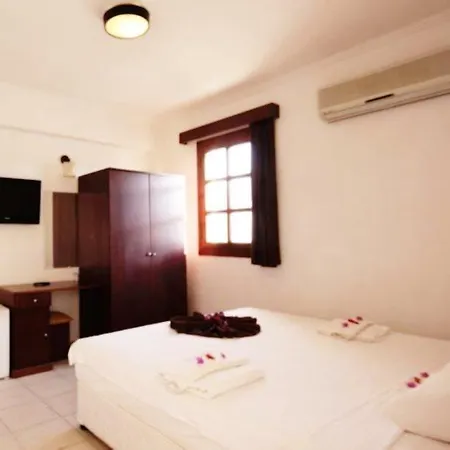 Hotel Golden Sunset